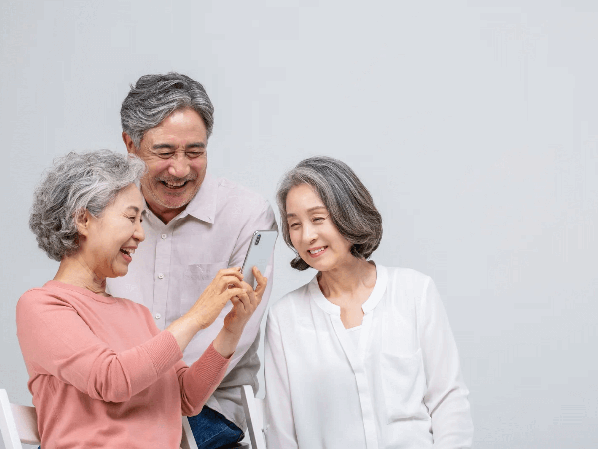 시니어 코하우징 고령자 공동체에서 관계가 틀어진 뒤에도 함께 살아야 할 때 생기는 심리적 방어 기제