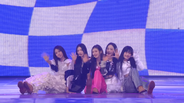 NewJeans (뉴진스) 2023 Weverse Con Festival