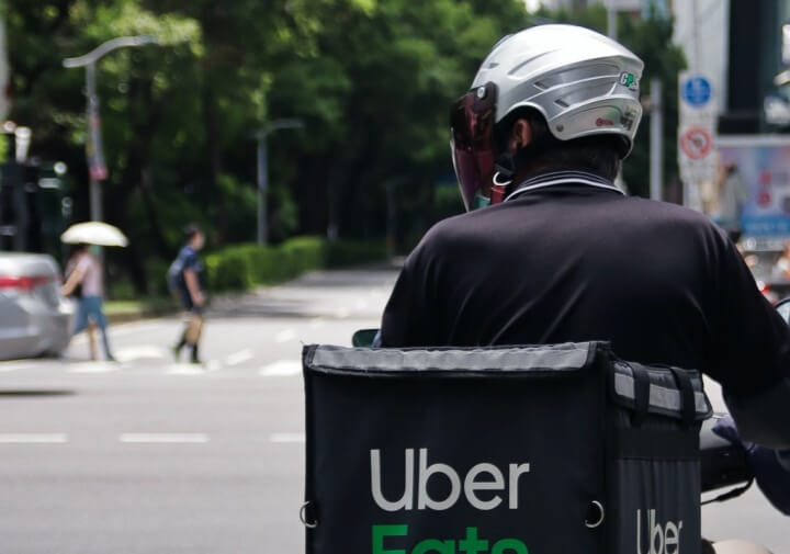 우버이츠-배달통-오토바이