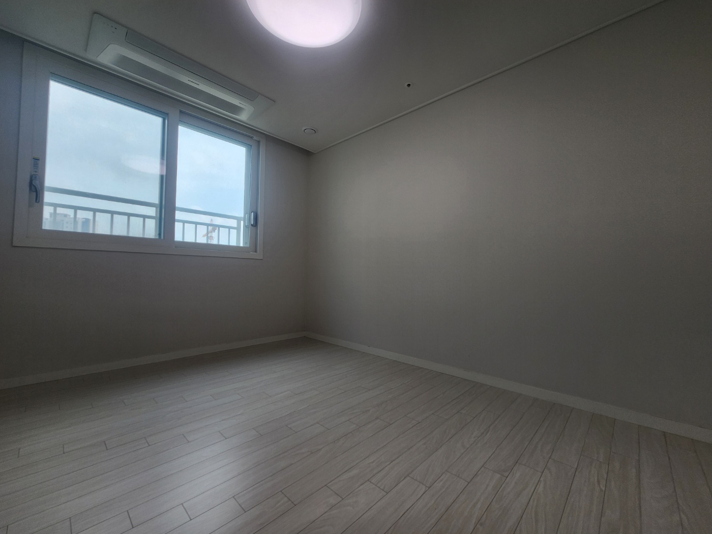 평택고덕 대광로제비앙 a타입 두번째 작은방