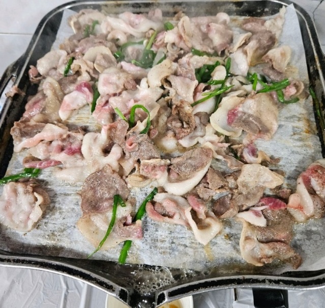 금남-할매의-머릿고기-백반