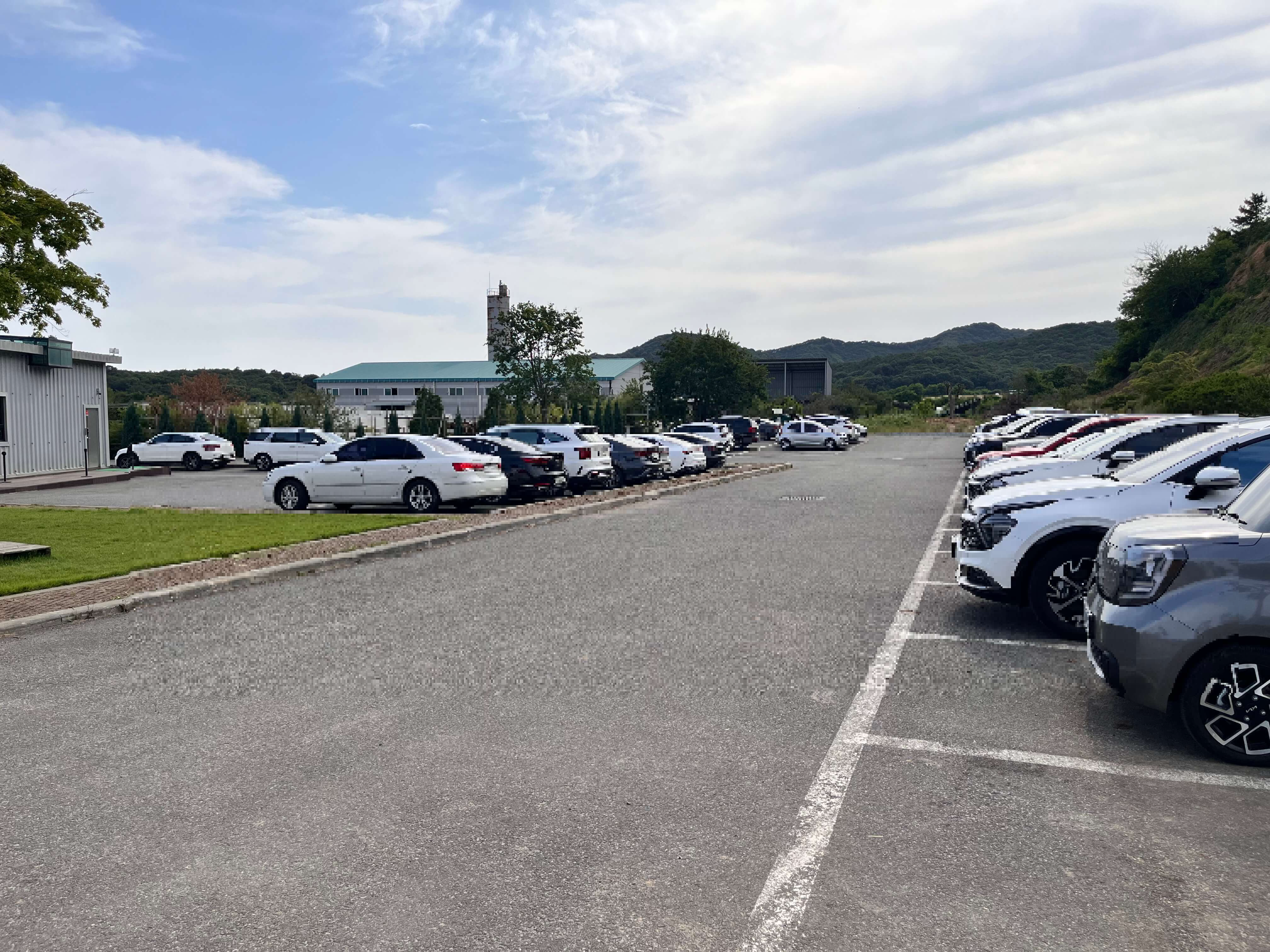 보령 목장 대형카페 우유창고