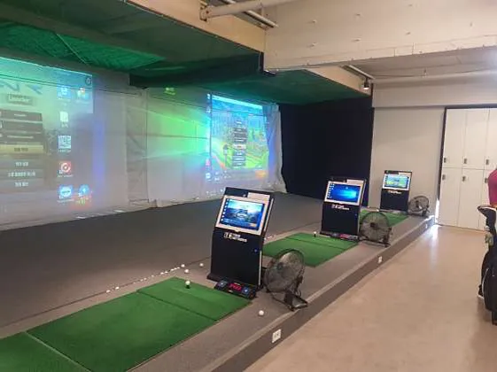 플러스 골프실내연습장