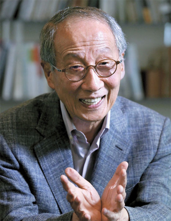 윤여준 전 환경부장관 활동