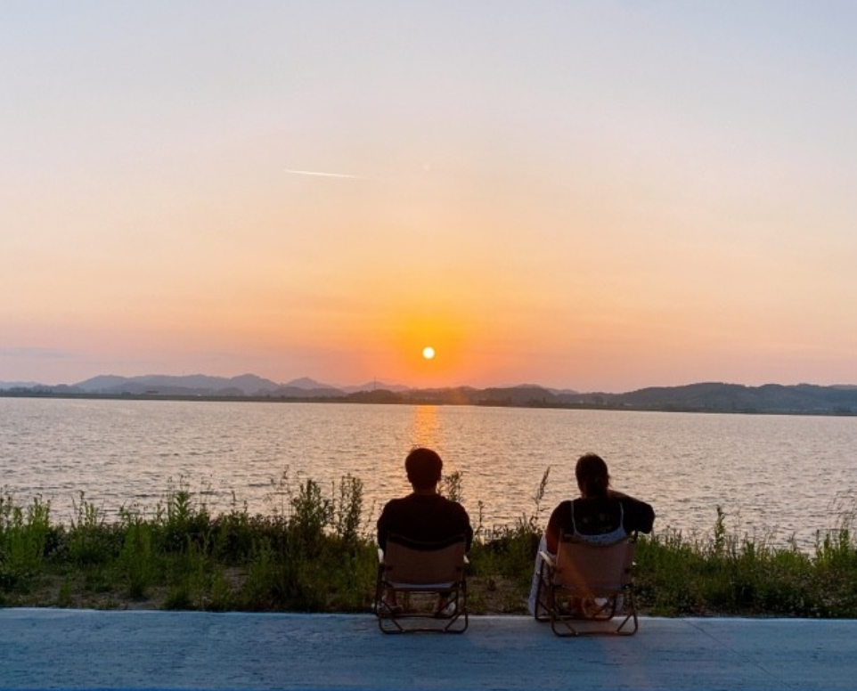 익산 웅포 곰개나루에서 즐기는 강변 캠핑과 액티비티