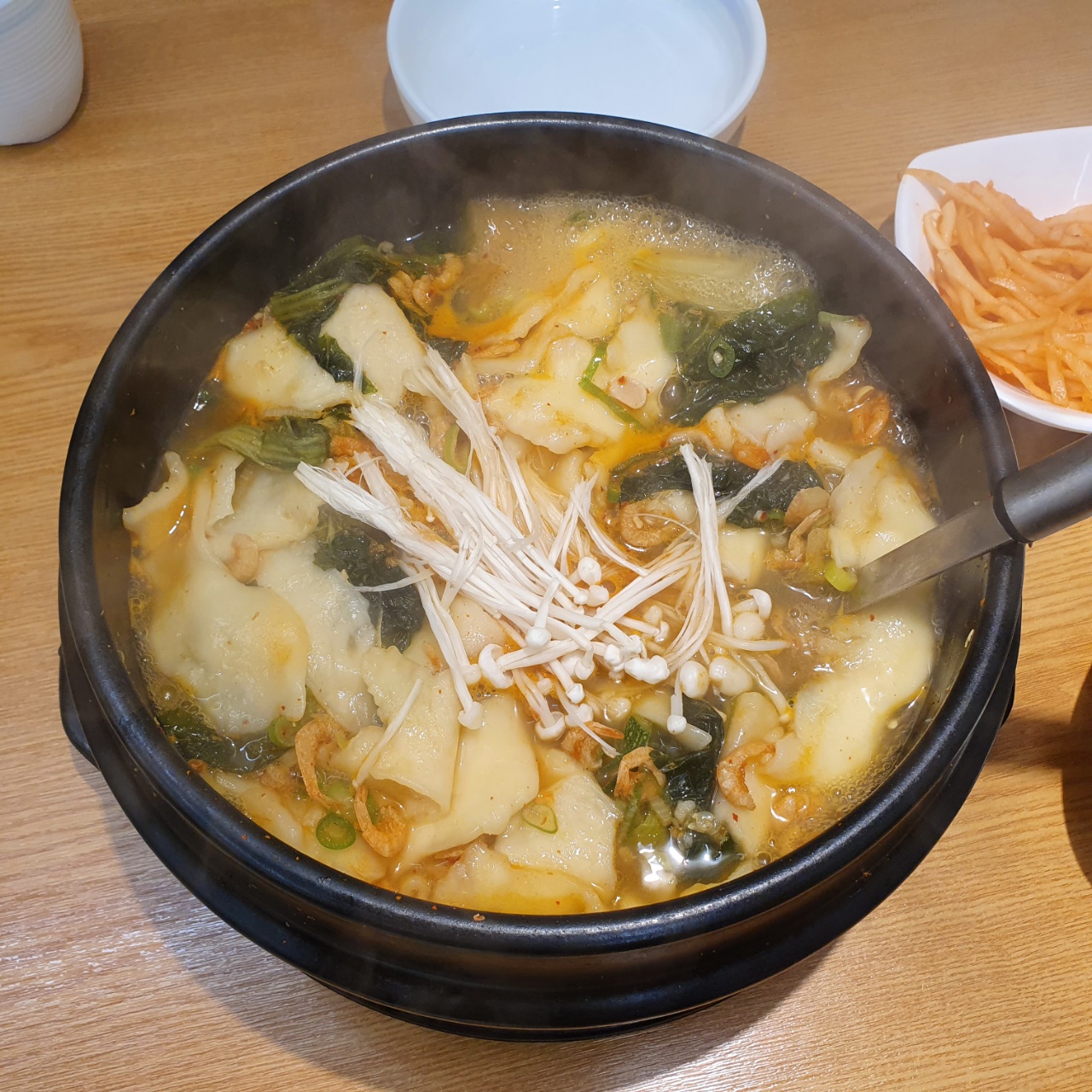 고덕숲 정원 수제비