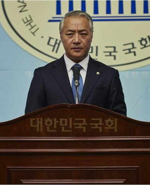 영화 내부자들 이경영