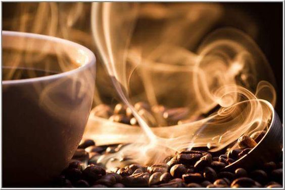 커피 김이 모락