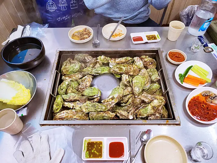 신랑수업 박태환 모태범 정준하 굴무침 굴전 석화찜 굴찜 왕십리 생굴 맛집 추천 오늘방송 정보