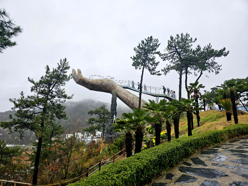 여수예술랜드 마이다스의 손 전망대