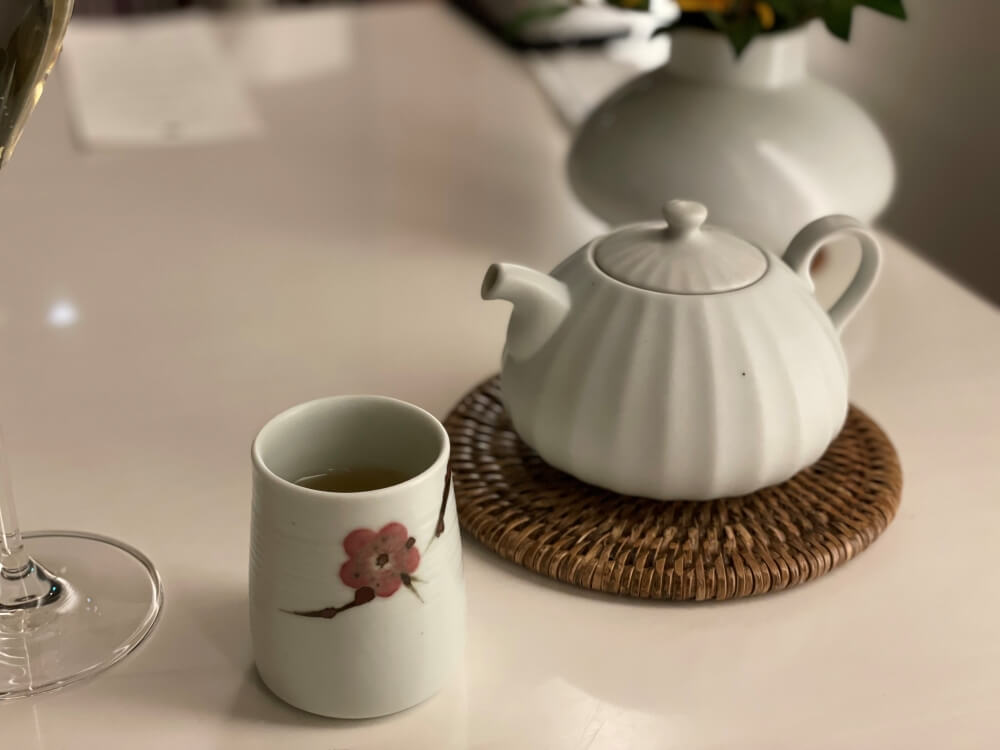 미쉐린 3스타 가온 - 기본 제공 우엉차