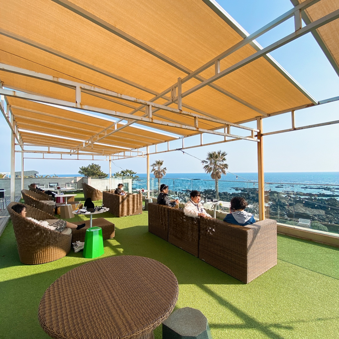 제주 안덕 유채꽃 포토존 오션뷰 카페 휴일로