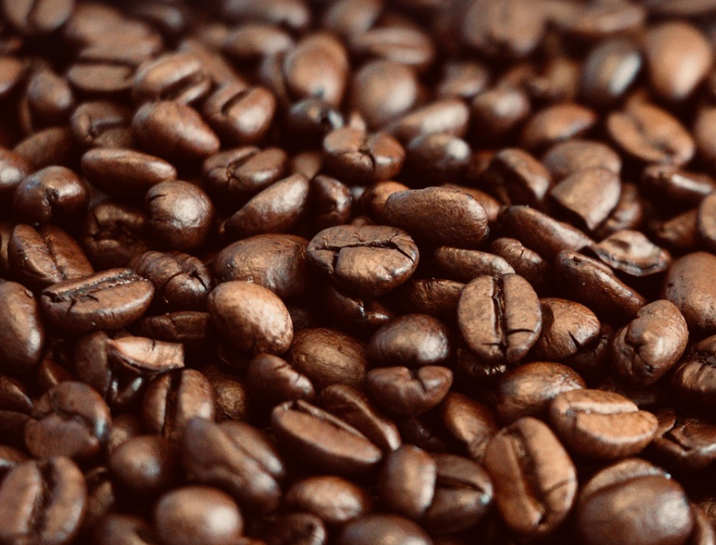 커피 대신 아로마? 아침을 깨우는 활력 에센셜 오일