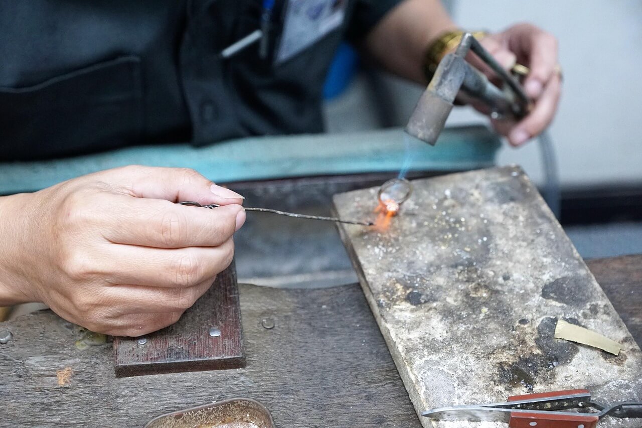 열처리 기능사 자격증 취득 방법과 전망 총정리