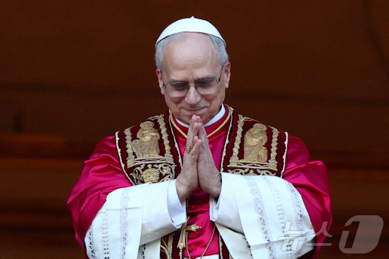 267대 교황 레오14세