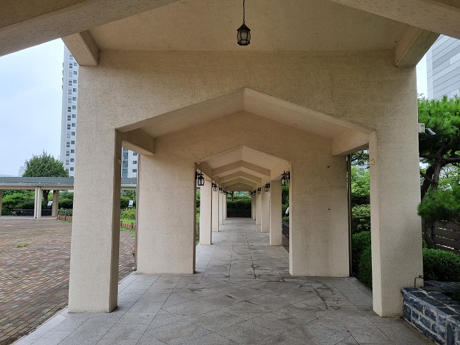 도림동성당 은행나무 도림동성당 자아성찰의 길 + 십자가의 길