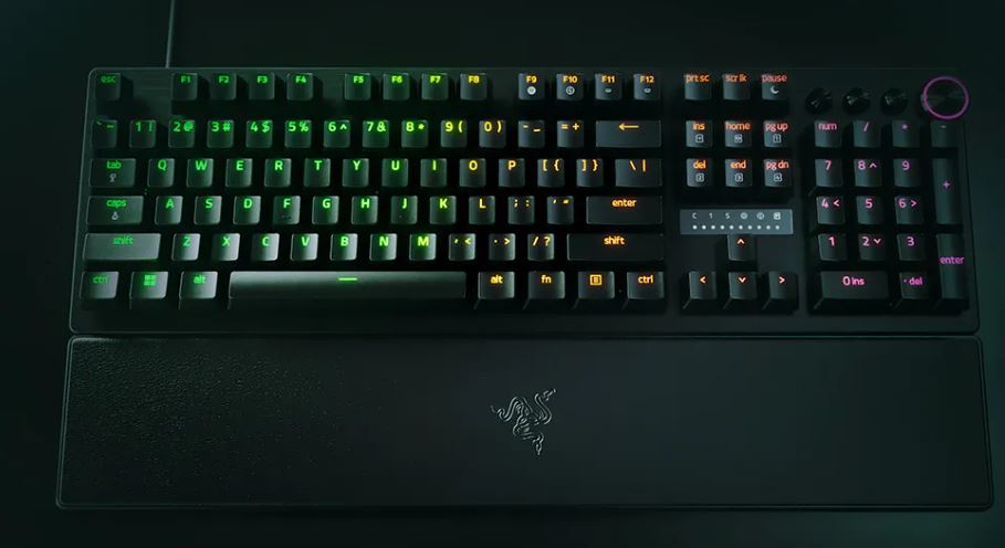 Laser Huntsman V3 Pro review: Rapid trigger and 0.1mm setting, is it really good for VALORANT?