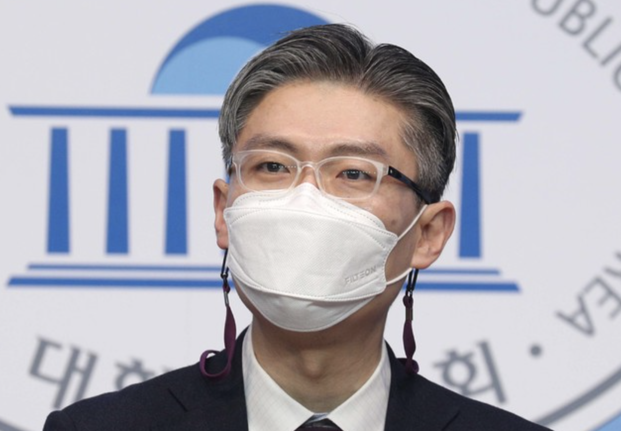 조정훈 586 용퇴론