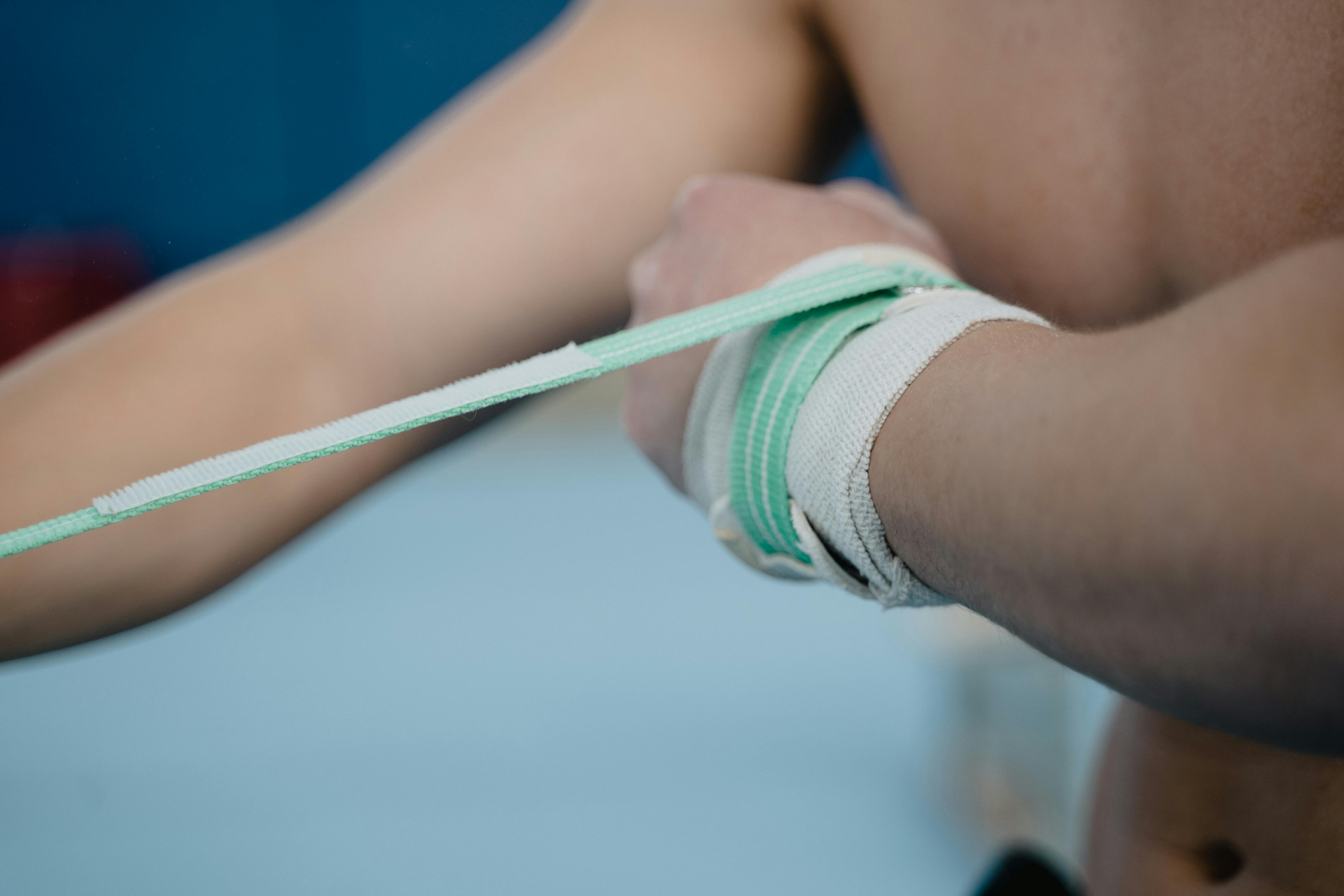 스포츠 선수 전용 발각질 예방 테이핑 및 보호법