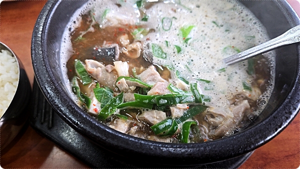 대전 유성구 전통순대국밥