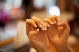 손톱 세로줄 무늬