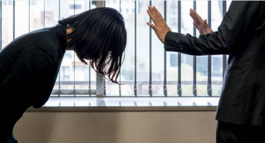 아무리 사과해도 처벌은 받아야 합니다.