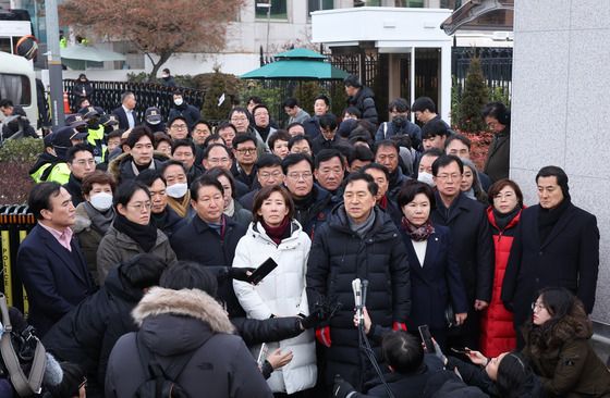 조지연 국회의원 윤석열 체포 저지 관저 시위