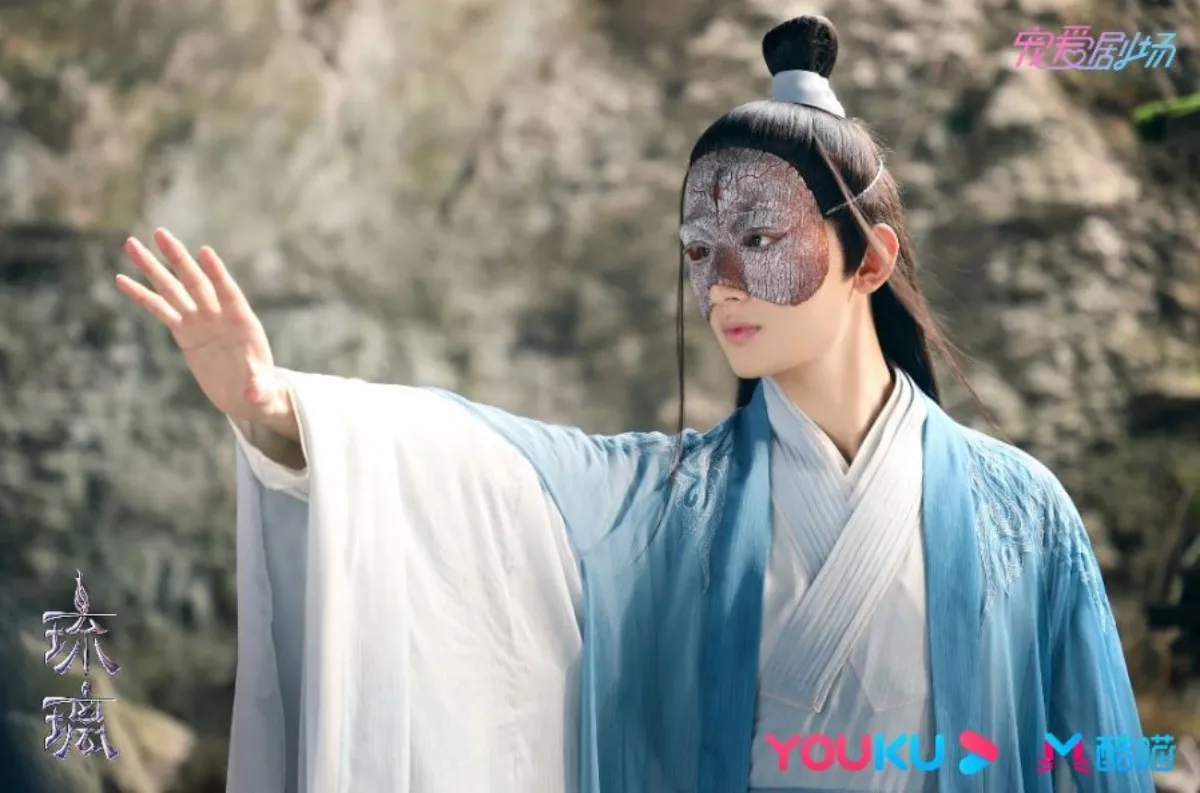 마스크쓴-우사봉-손을-내밀고있다