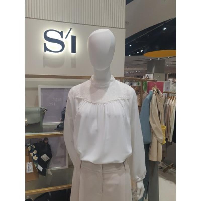 씨 SI 헨리넥 펀칭레이스 배색 블라우스 SEBAC2405