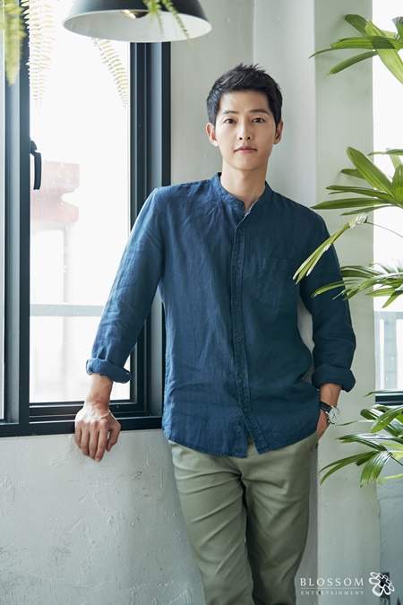 송중기 프로필