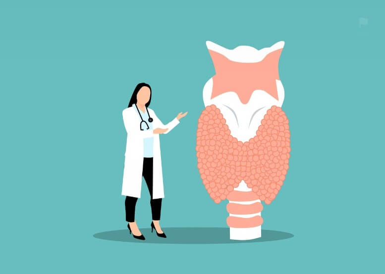 갑상선 기능 항진증에 대해 설명하는 남자 의사