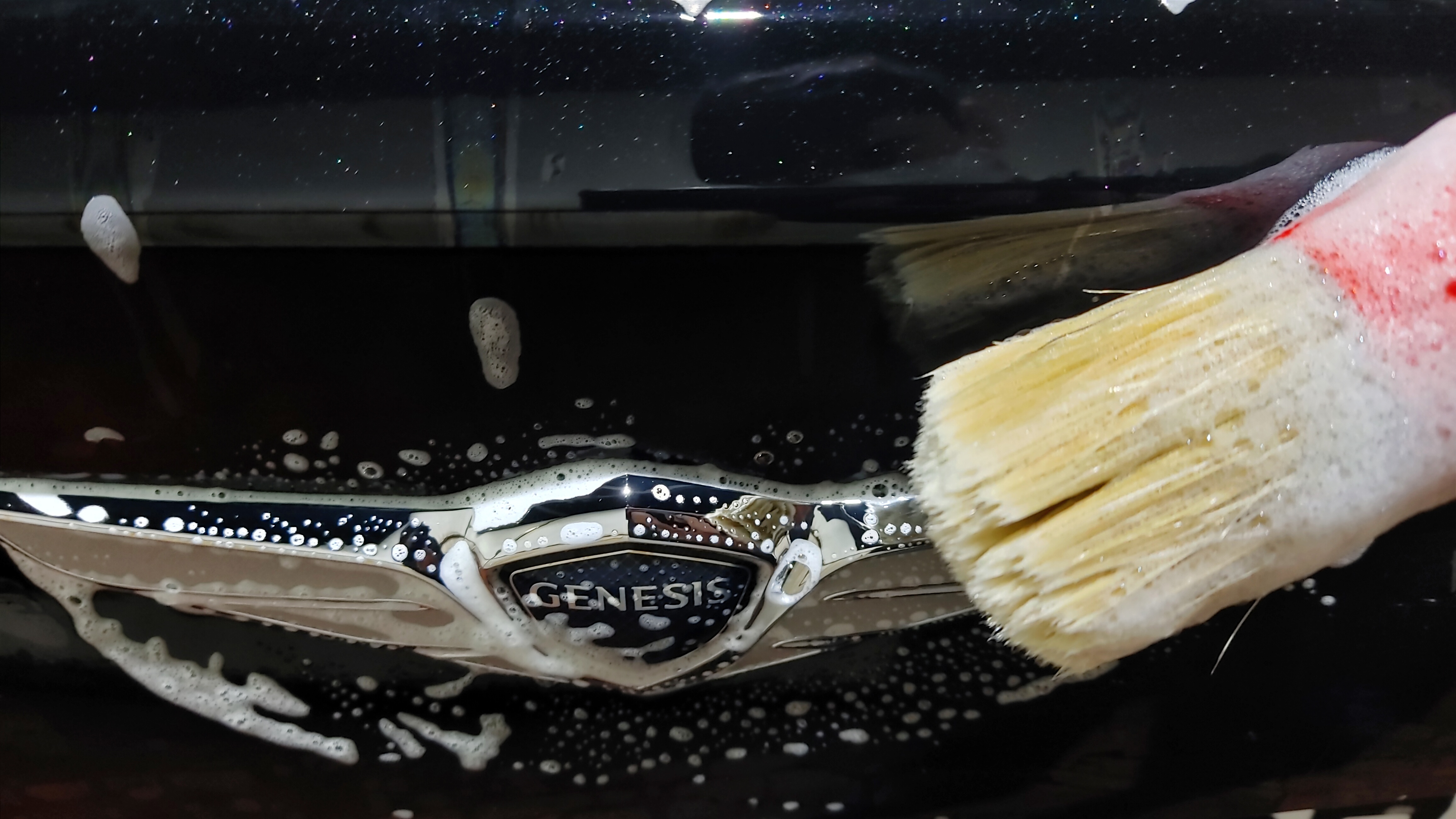 제네시스 G80 엠블럼