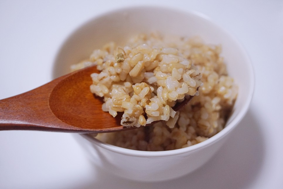 여름철 폭식 예방하는 방법: 간헐적 단식과 다이어트 식단 루틴으로 체중 관리하기