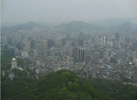 서울 상공을 덮은 황사