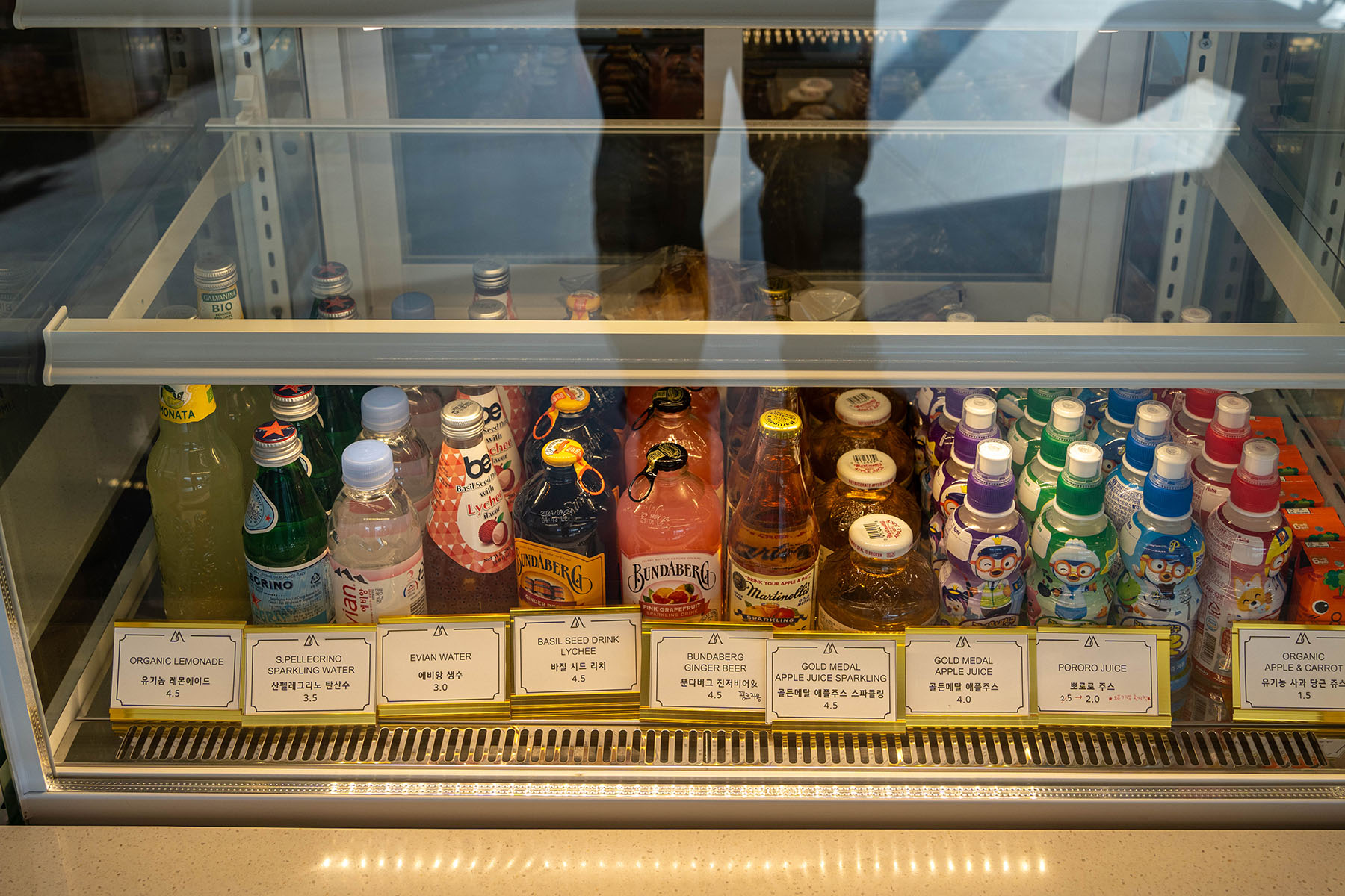 만덕 카페 M543 Cafe Gallery 쇼케이스