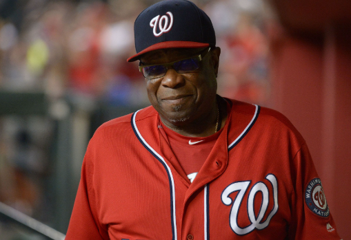 더스티 베이커 감독