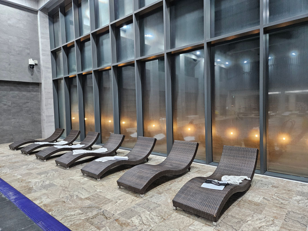 디아넥스 호텔 썬베드