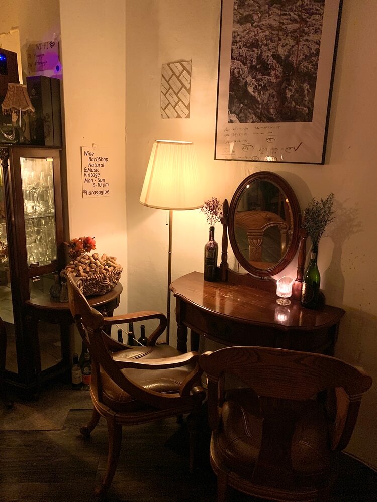 조금 작은 테이블 자리