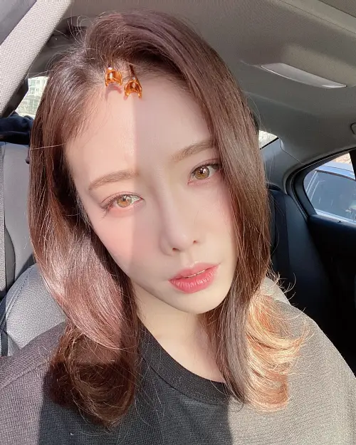 김히어라