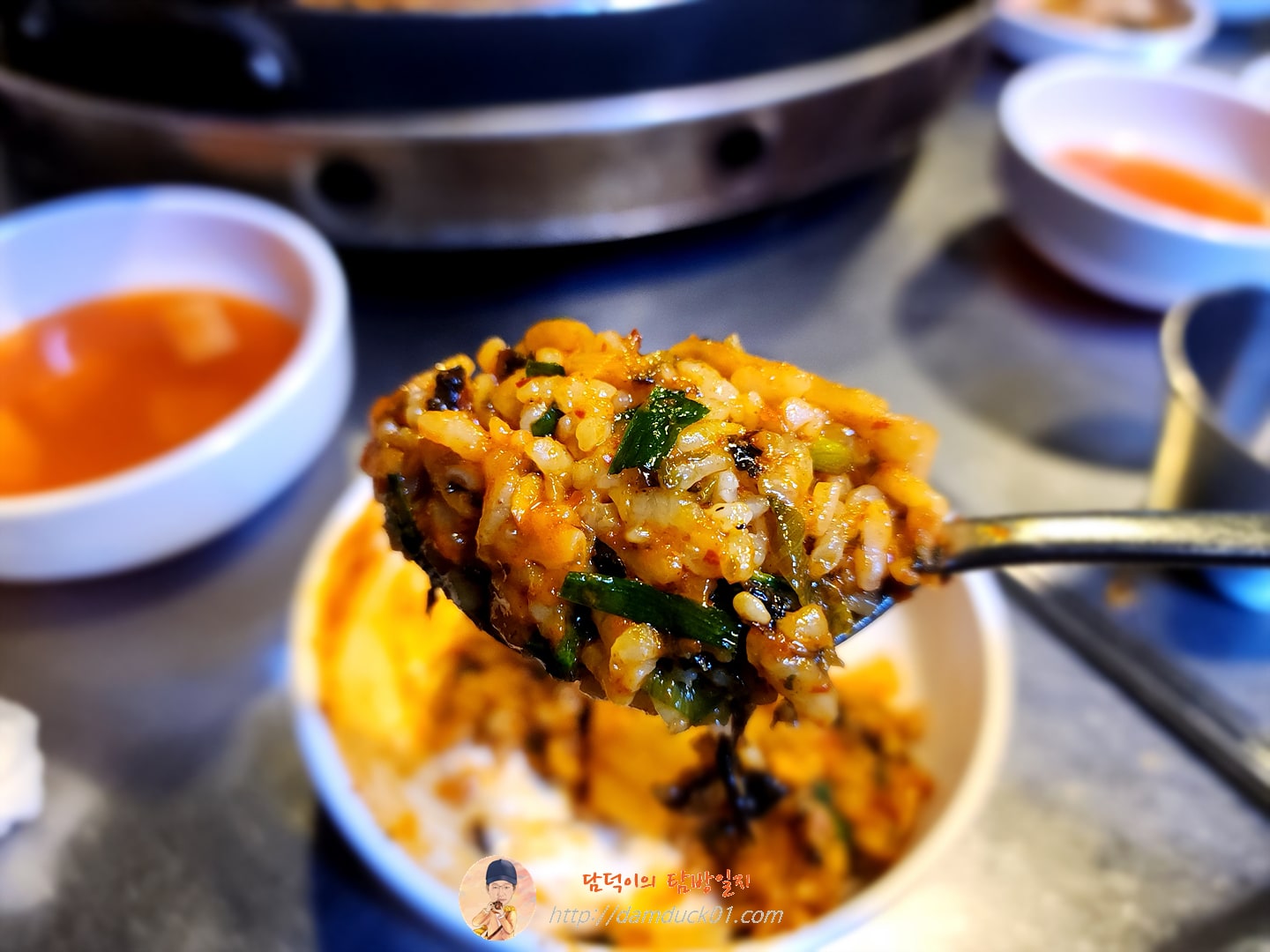 볶음밥 한 숟가락