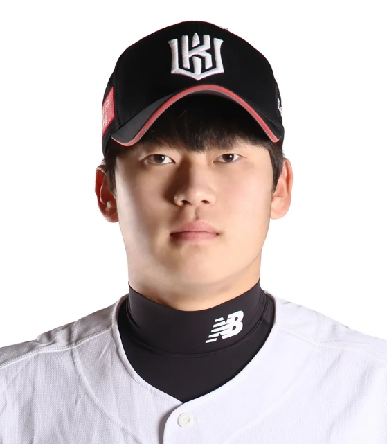 KT 박영현 연봉 박영현 야구 선수프로필 선수 현재까지 업적