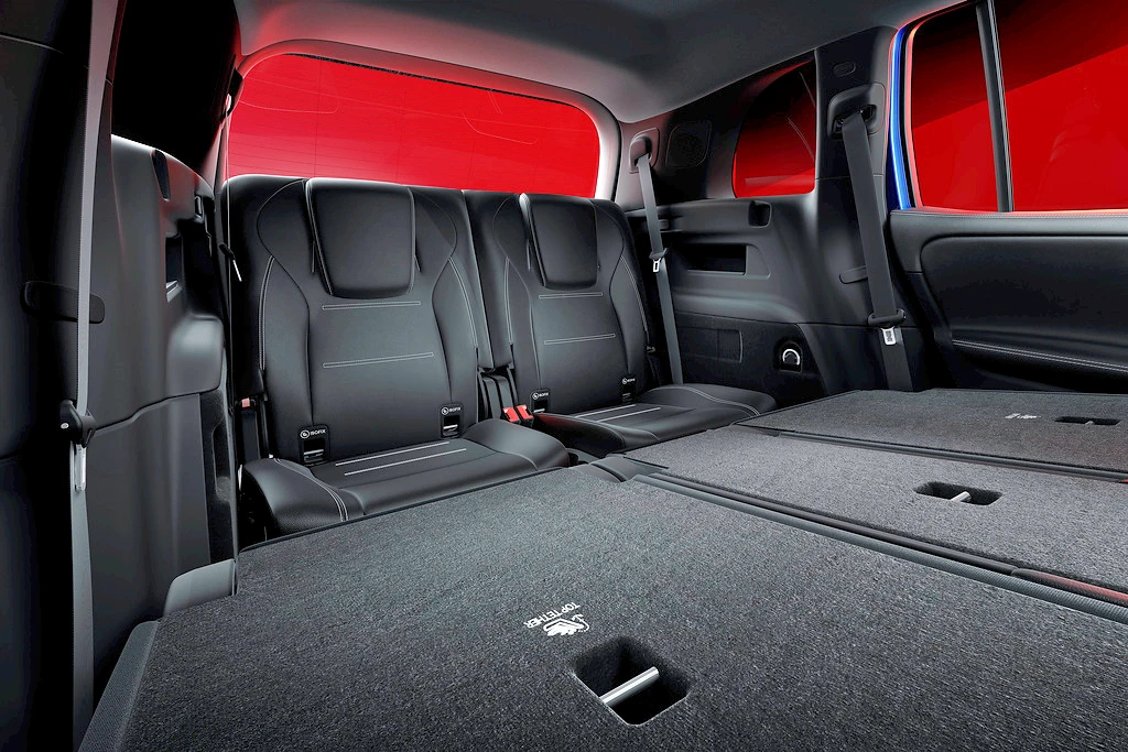 벤츠 GLB 실내 인테리어