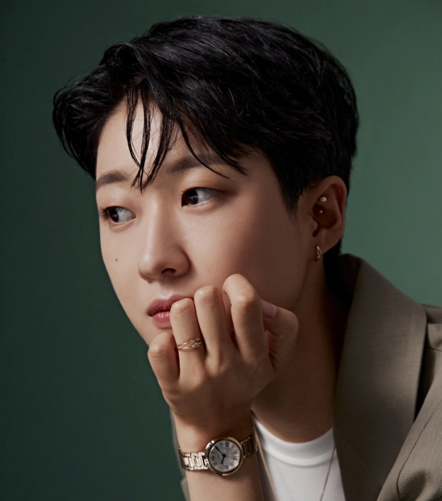 안산 프로필 나이 고향 학력 경력 인스타그램