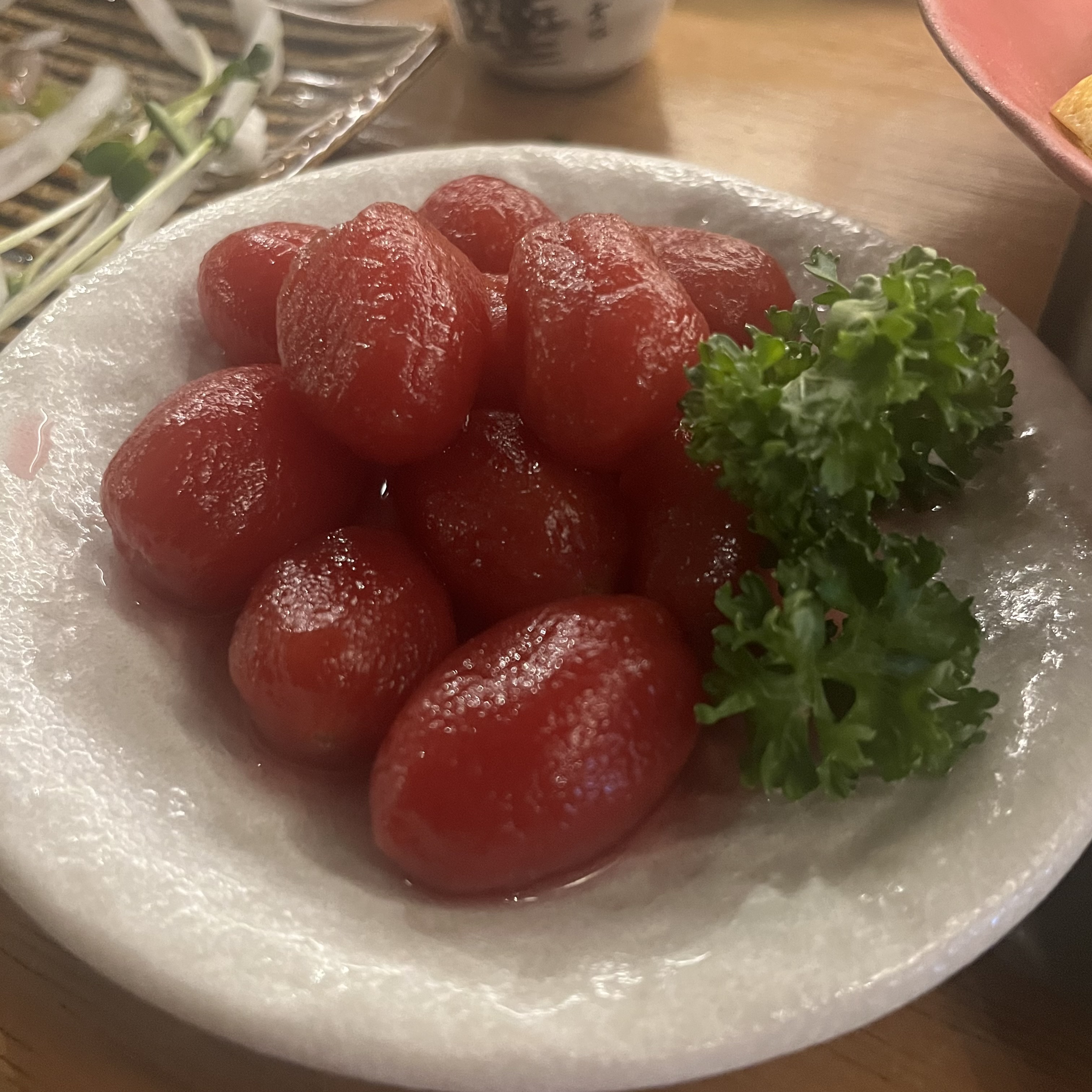 서비스로 나온 방울토마토 마리네이드