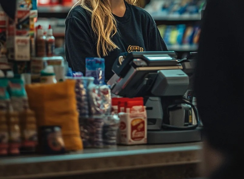 인공지능(AI)과 머신러닝을 활용한 금융 서비스 혁신