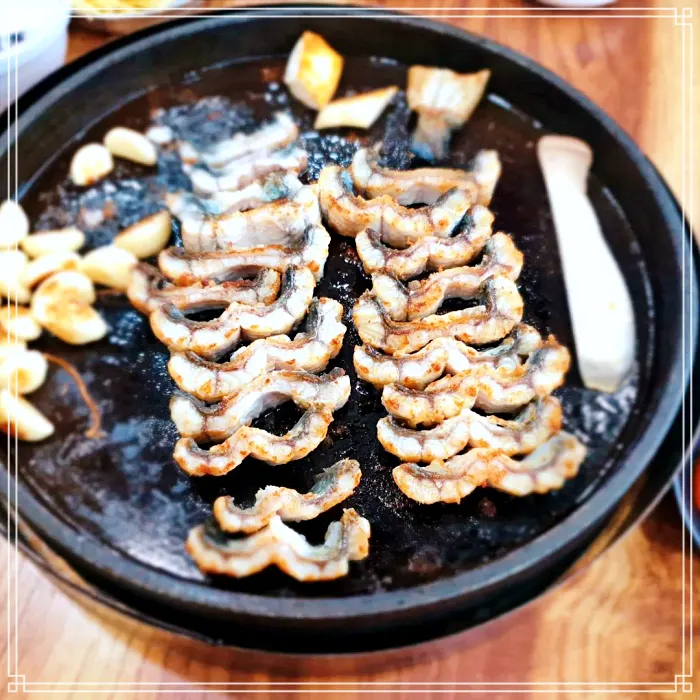 동묘역&#44; 창신동 맛집 100% 국내산 민물장어&#44; 장뇌삼&#44; 장어 숯불 구이