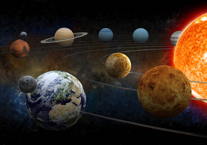 태양계의 행성의 실제 거리와 크기는 훨씬 멀고 거대하다
