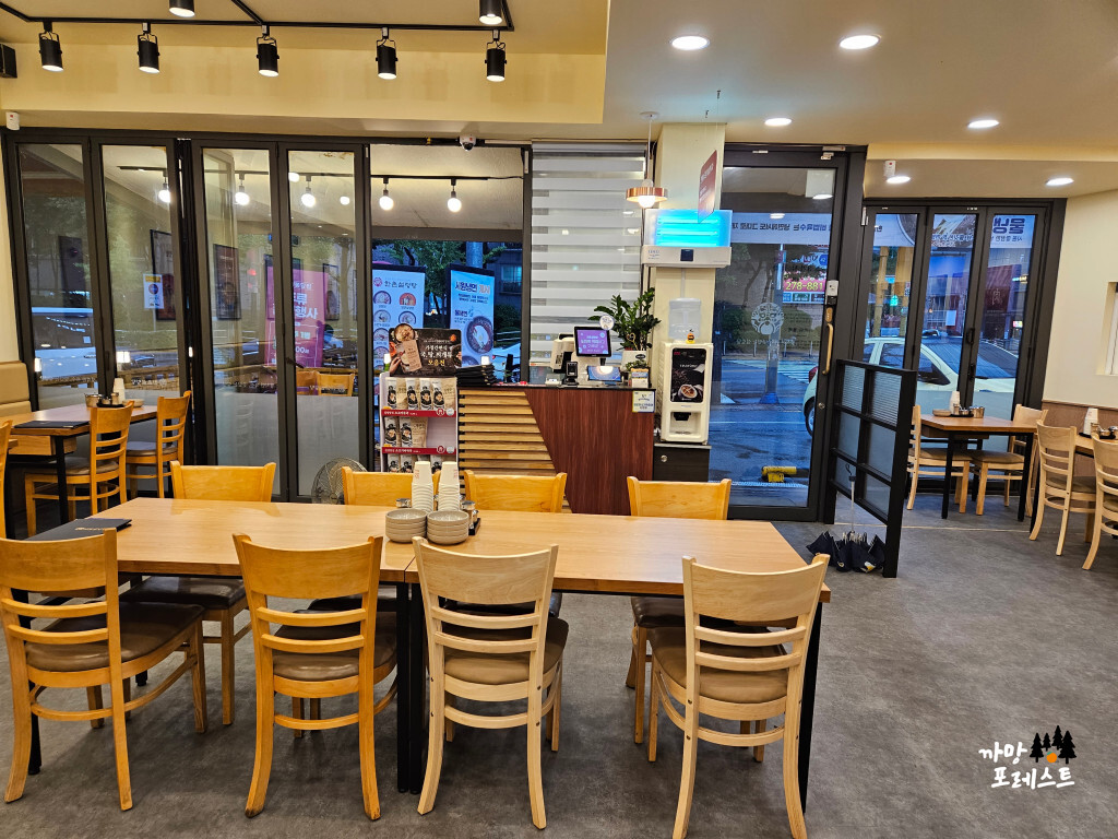 한촌 설렁탕 봉담점 내부