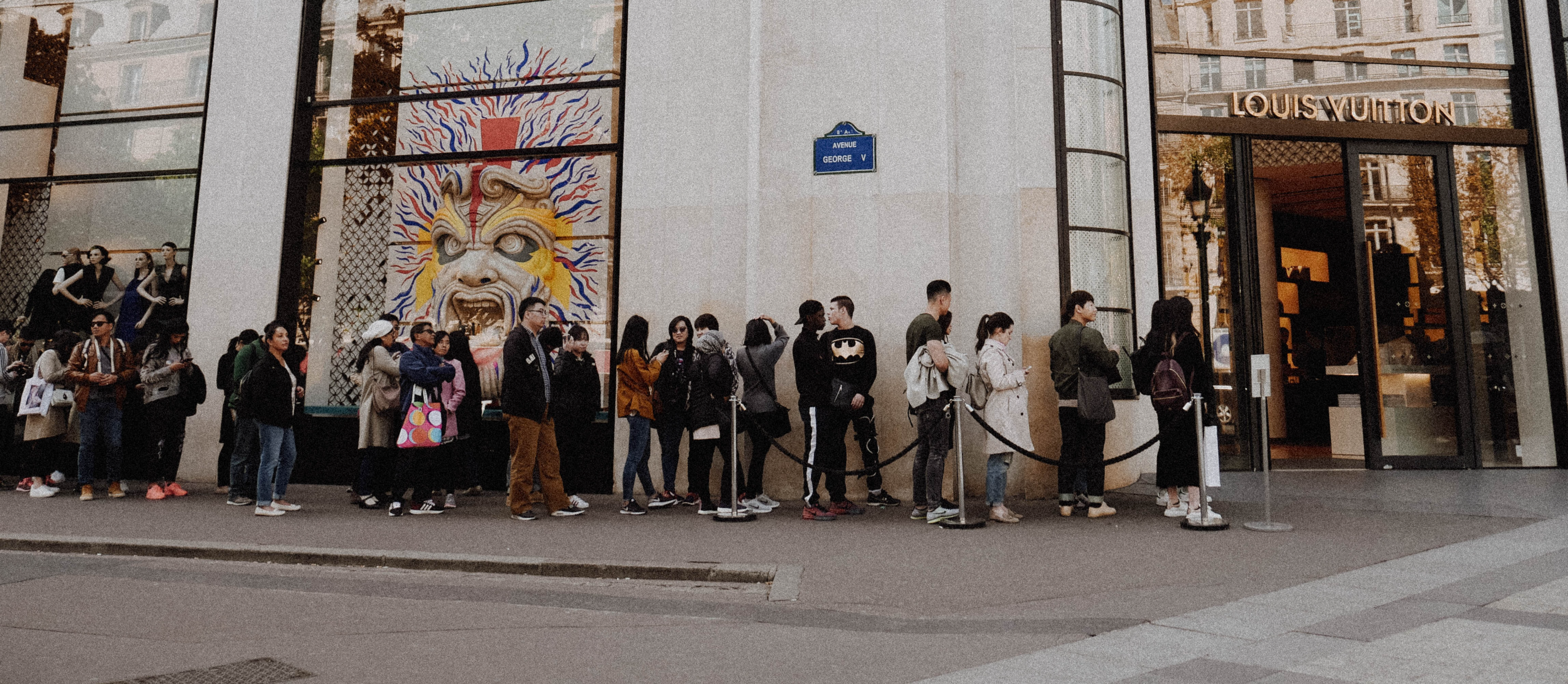 큐는 무엇을 기다리는 대상으로 이루어진 '줄'이다