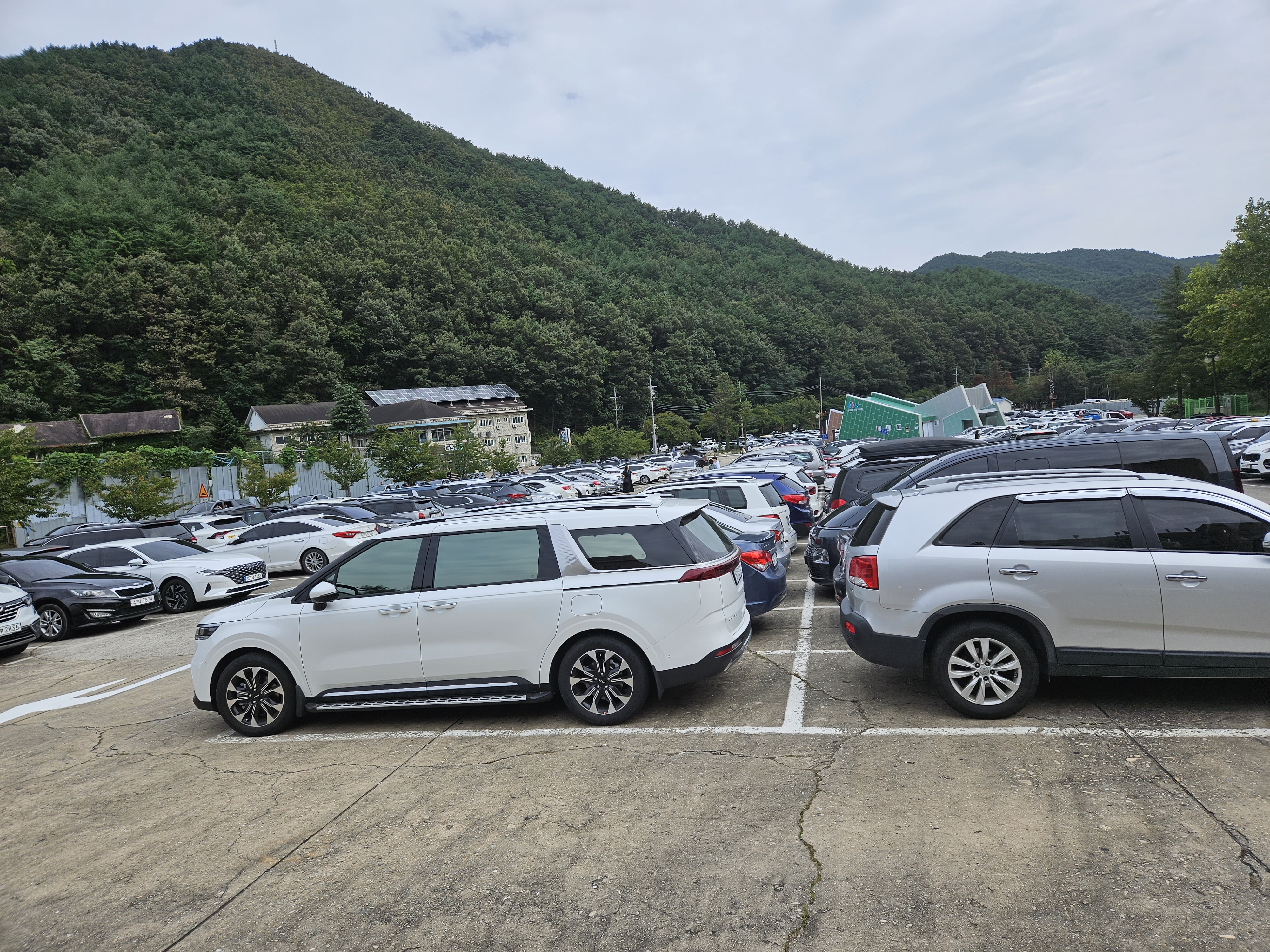 설악산
울산바위
흔들바위
신흥사
강원도 고성군
강원도 속초시
고성군 경동대학교
고성군 토성면 봉포리
돌탑쌓기